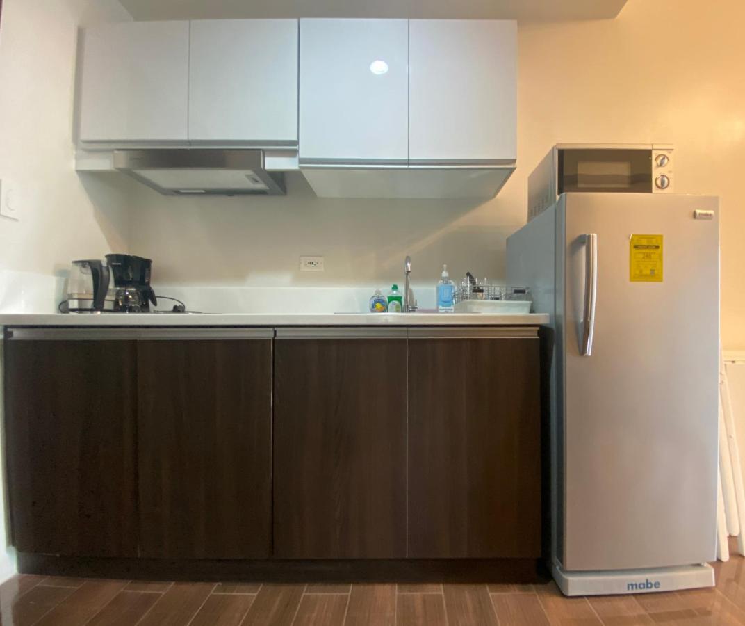 Air Residences 4439 Makati City Exterior photo